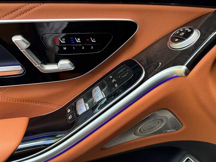 Фото 6 - Mercedes-Benz Maybach S-Class