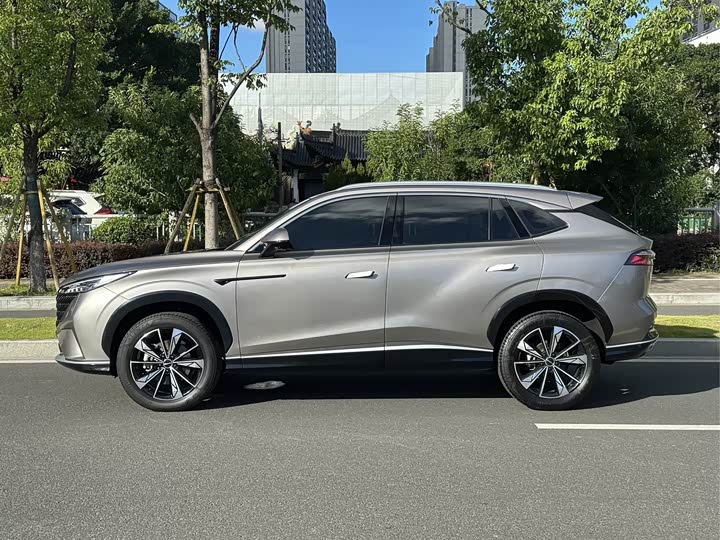 Фото 5 - Roewe RX5