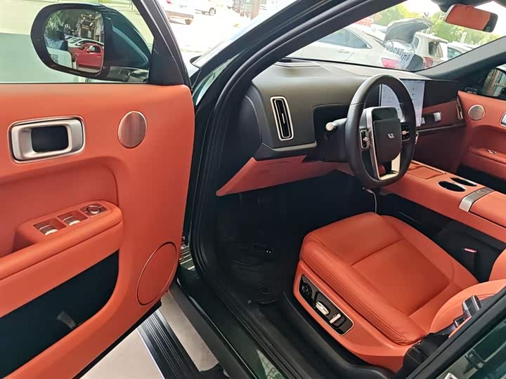 Фото 16 - LiXiang L9