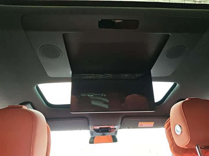 Фото 18 - LiXiang L9