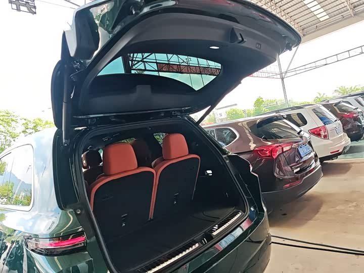 Фото 19 - LiXiang L9