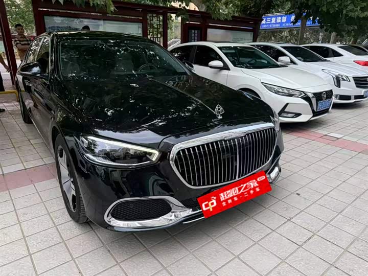 Фото 2 - Mercedes-Benz Maybach S-Class