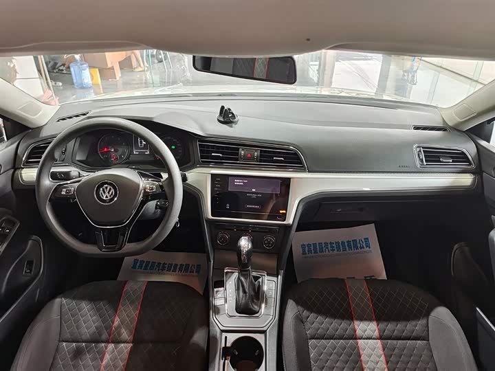 Фото 8 - Volkswagen Lamando L