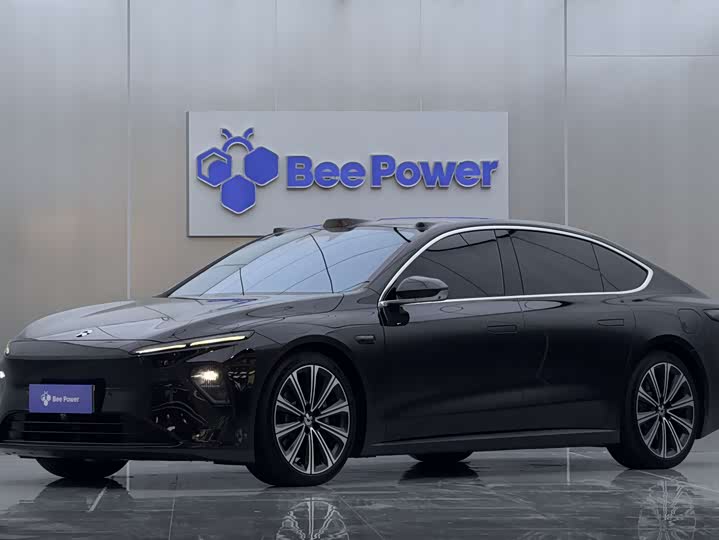 Фото 1 - Nio ET7