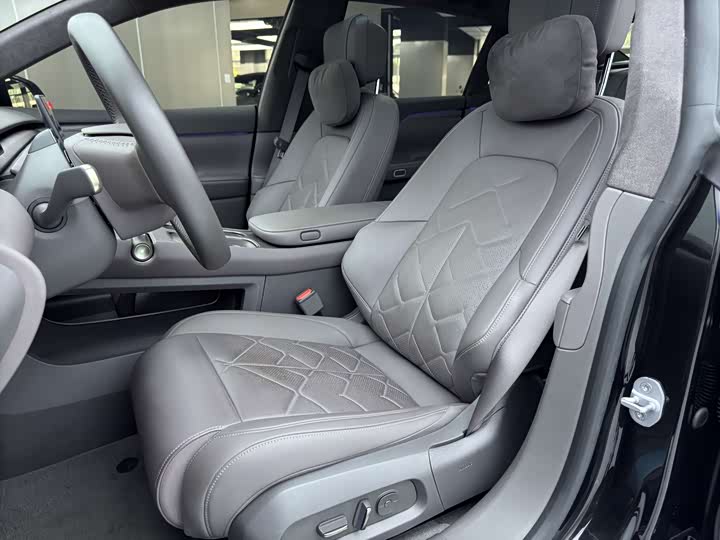 Фото 11 - Nio ET7