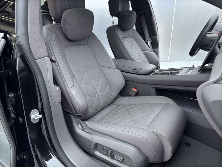 Фото 17 - Nio ET7