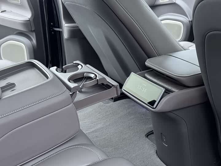 Фото 22 - Nio ET7