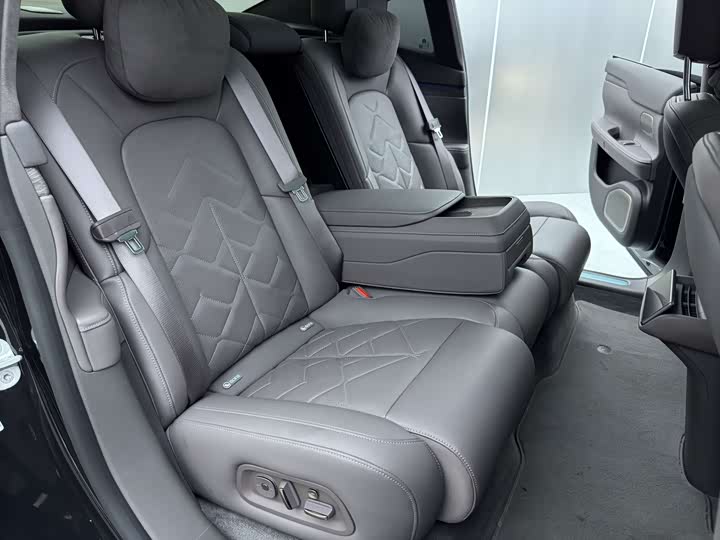 Фото 23 - Nio ET7