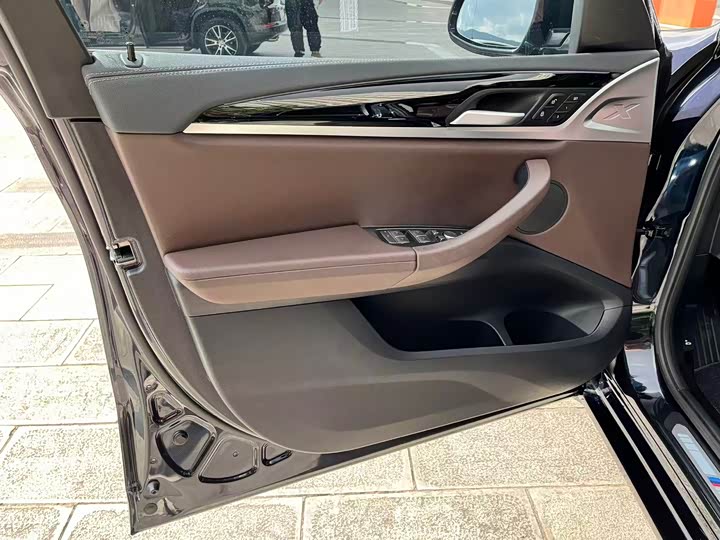 Фото 16 - BMW X3