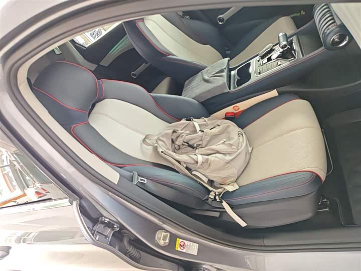 Фото 25 - BYD Yuan Plus