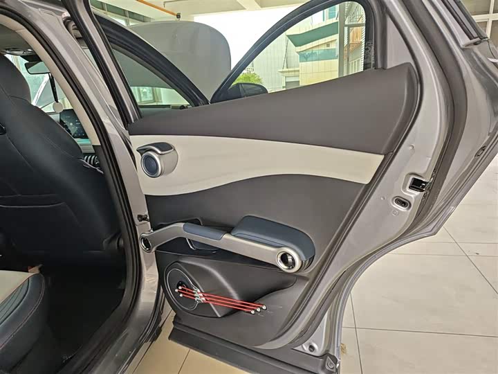 Фото 27 - BYD Yuan Plus