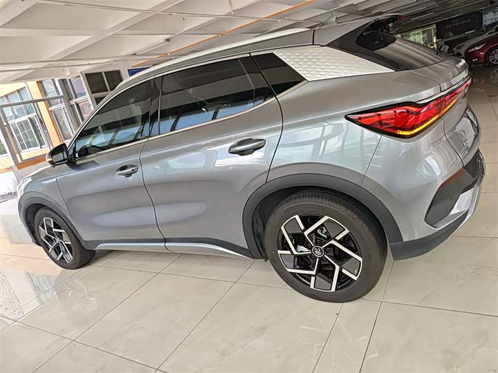 Фото 5 - BYD Yuan Plus