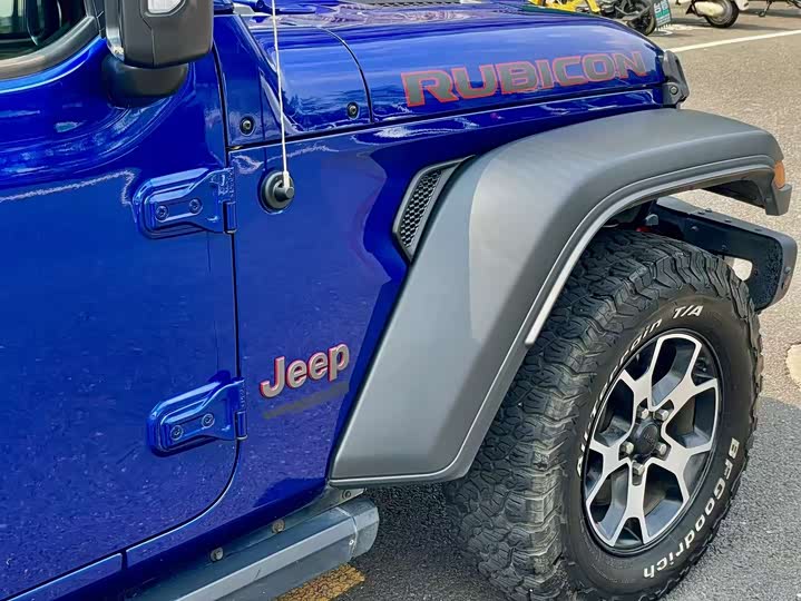 Фото 12 - Jeep Wrangler