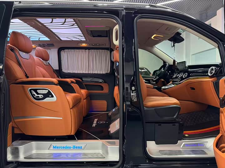 Фото 11 - Mercedes-Benz Vito