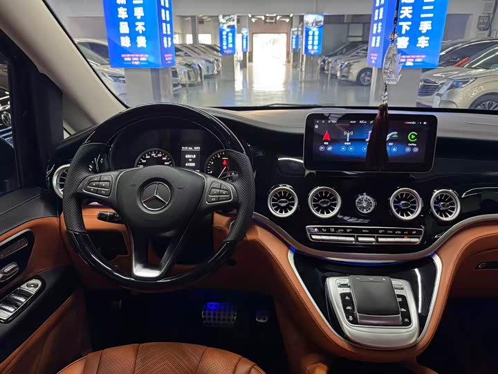 Фото 13 - Mercedes-Benz Vito