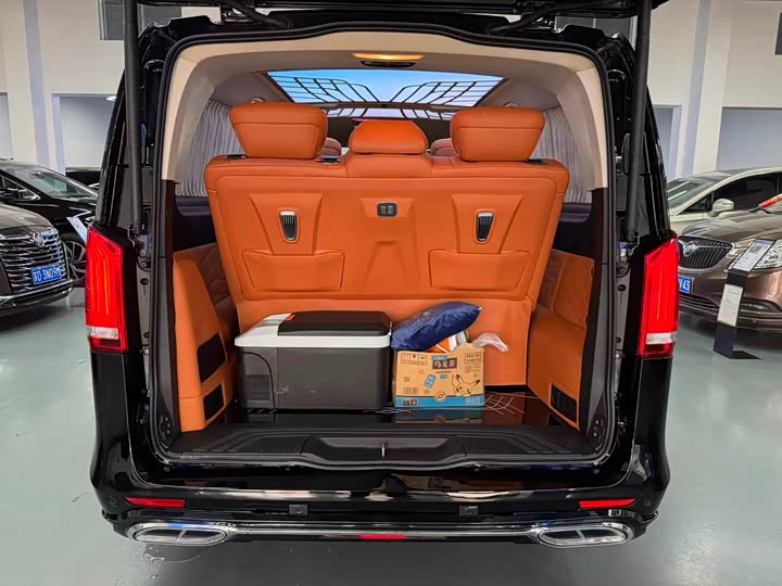 Фото 16 - Mercedes-Benz Vito