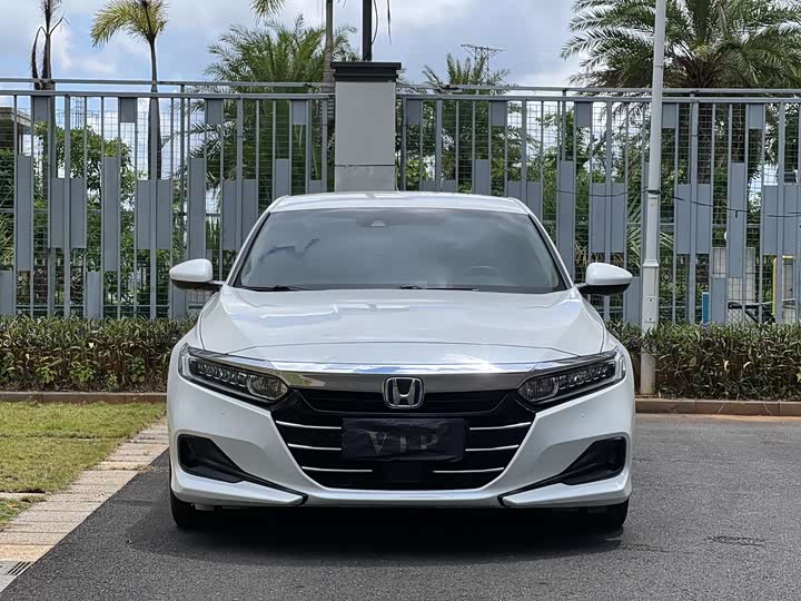 Фото 2 - Honda Accord