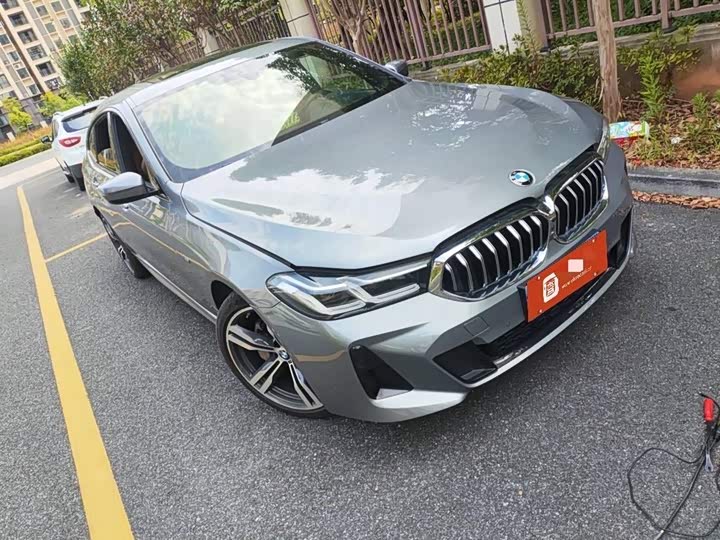 Фото 2 - BMW 6 Series GT