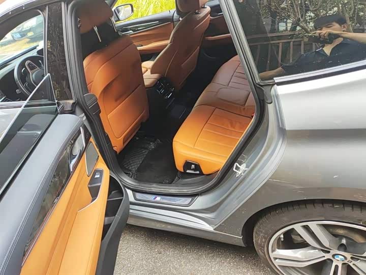 Фото 4 - BMW 6 Series GT