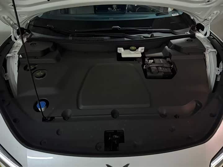 Фото 6 - XPeng Mona M03