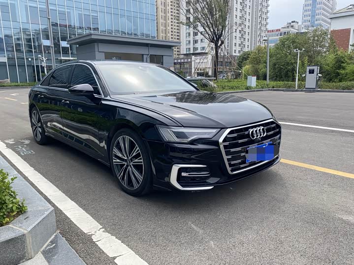 Фото 3 - Audi A6L