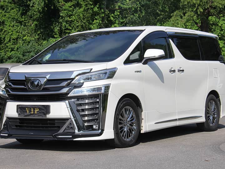 Фото 3 - Toyota Vellfire