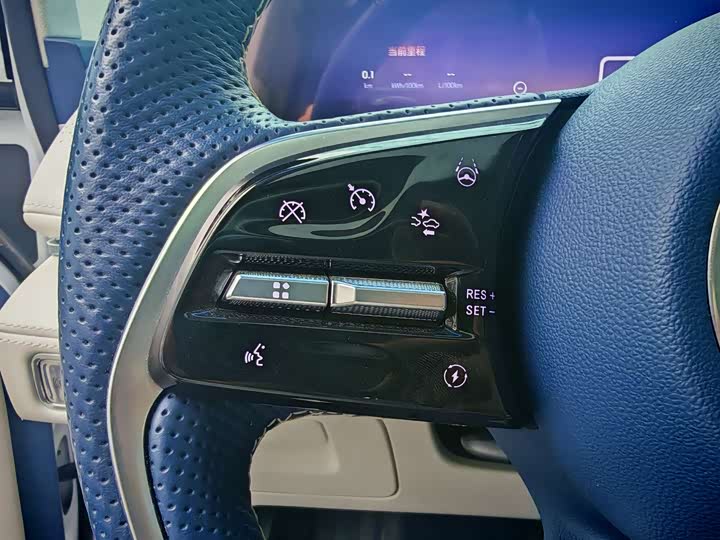 Фото 10 - Buick GL8 Hybrid