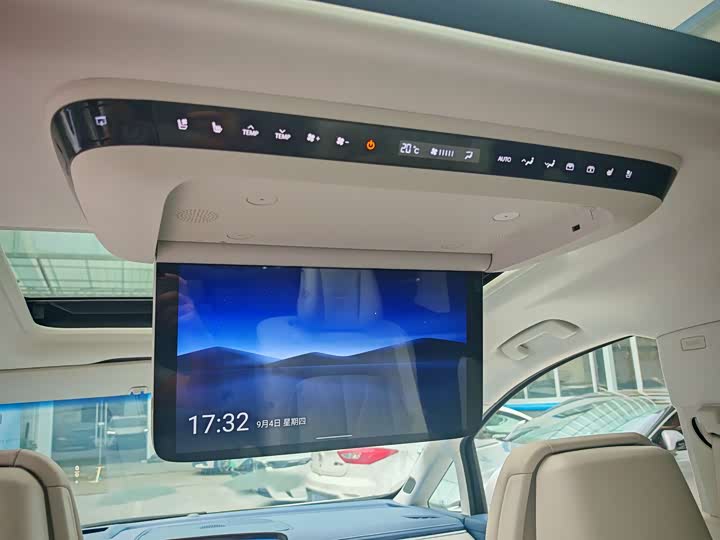 Фото 16 - Buick GL8 Hybrid