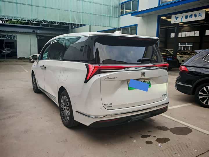 Фото 22 - Buick GL8 Hybrid