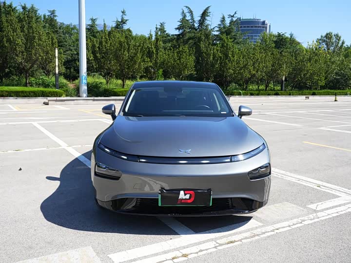 Фото 2 - XPeng P7