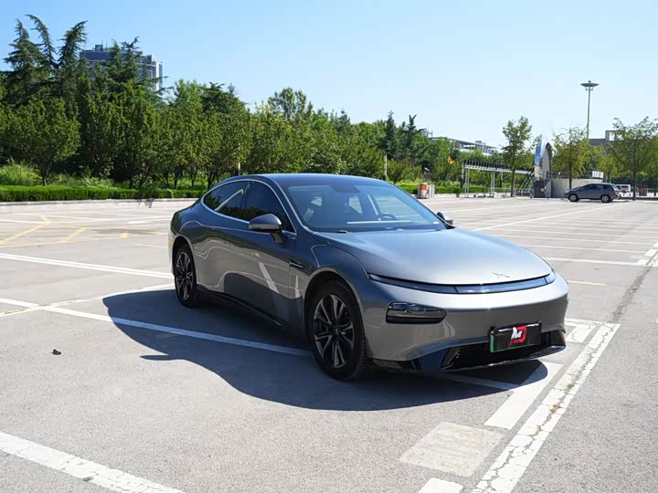 Фото 3 - XPeng P7