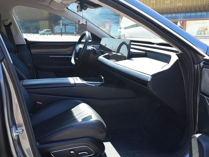 Фото 7 - XPeng P7