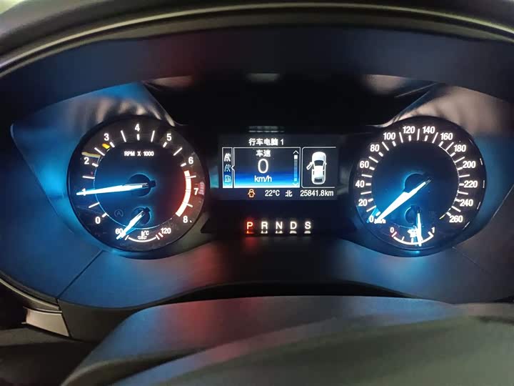 Фото 12 - Ford Mondeo