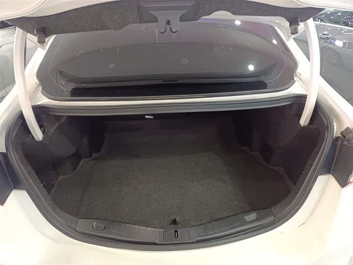 Фото 19 - Ford Mondeo