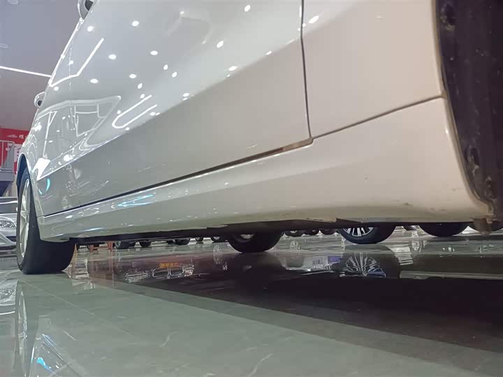 Фото 21 - Ford Mondeo