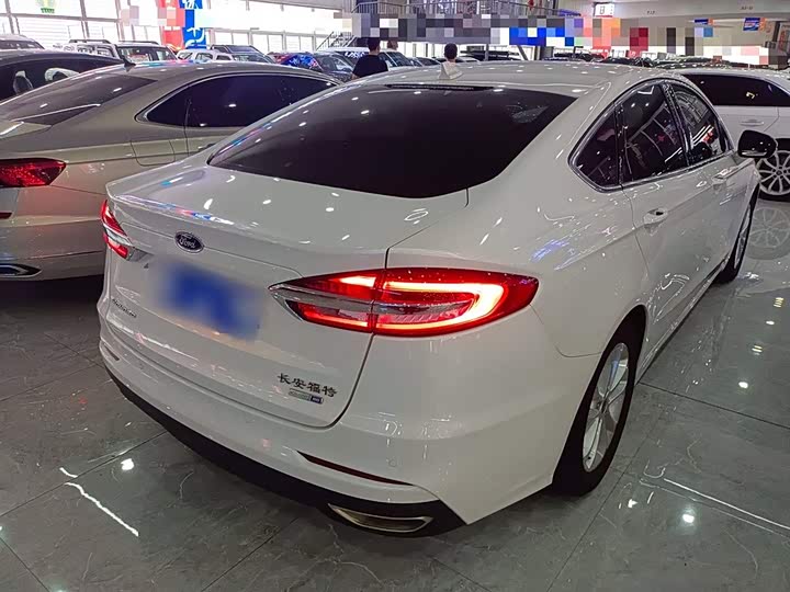 Фото 7 - Ford Mondeo