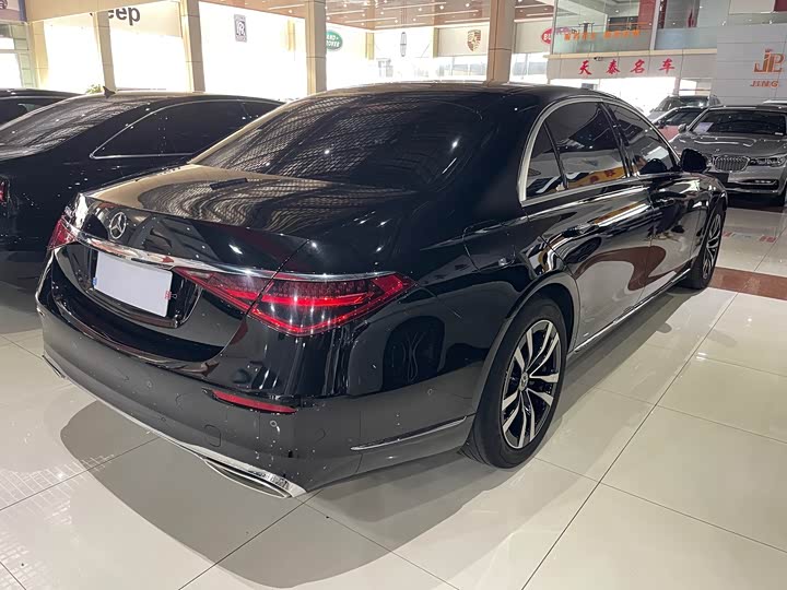 Фото 4 - Mercedes-Benz S-Class