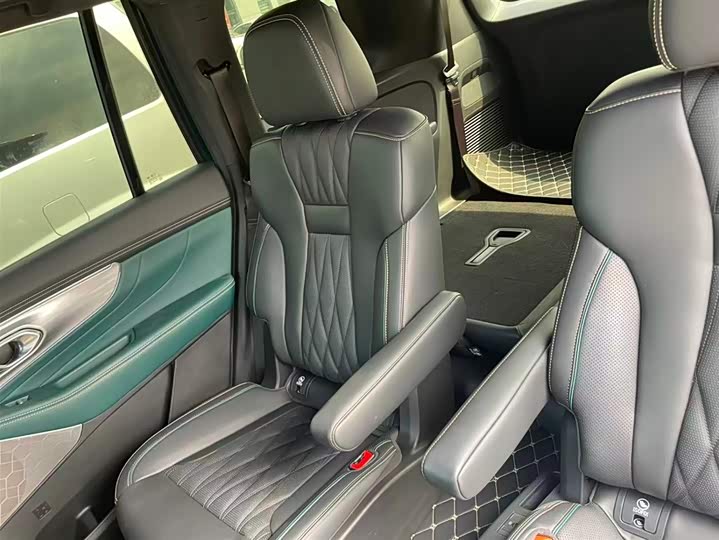 Фото 8 - GAC Trumpchi GS8