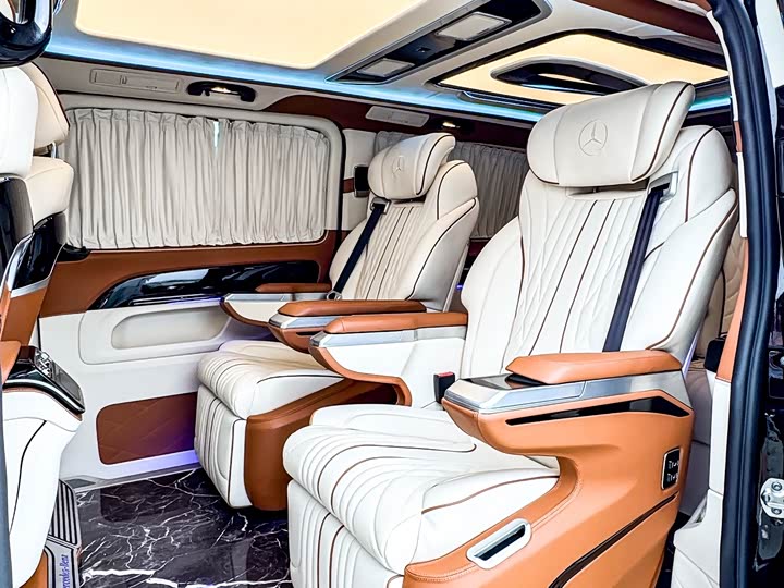 Фото 13 - Mercedes-Benz Vito