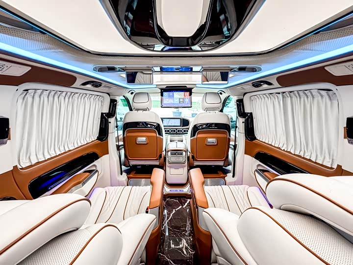 Фото 15 - Mercedes-Benz Vito