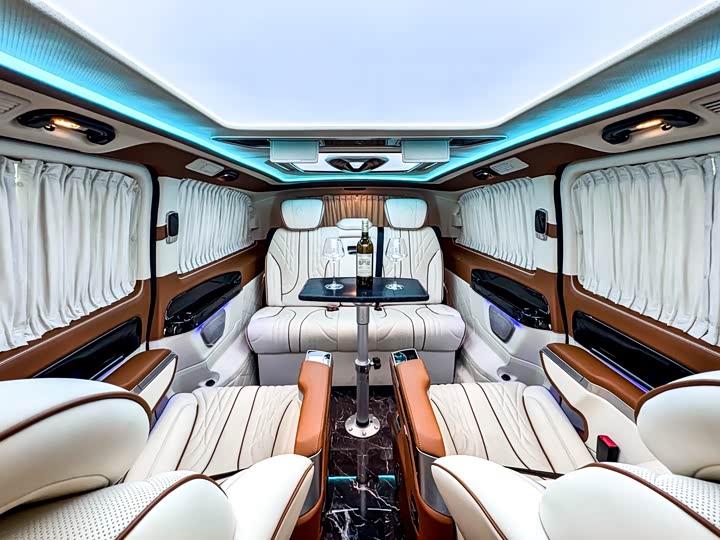 Фото 34 - Mercedes-Benz Vito