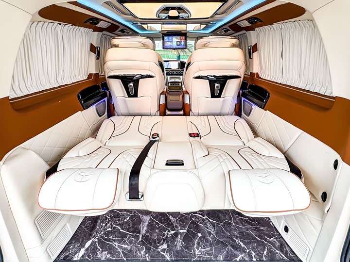 Фото 35 - Mercedes-Benz Vito