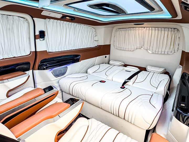 Фото 36 - Mercedes-Benz Vito