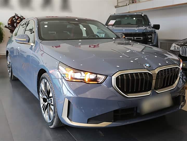 Фото 9 - BMW 5 Series