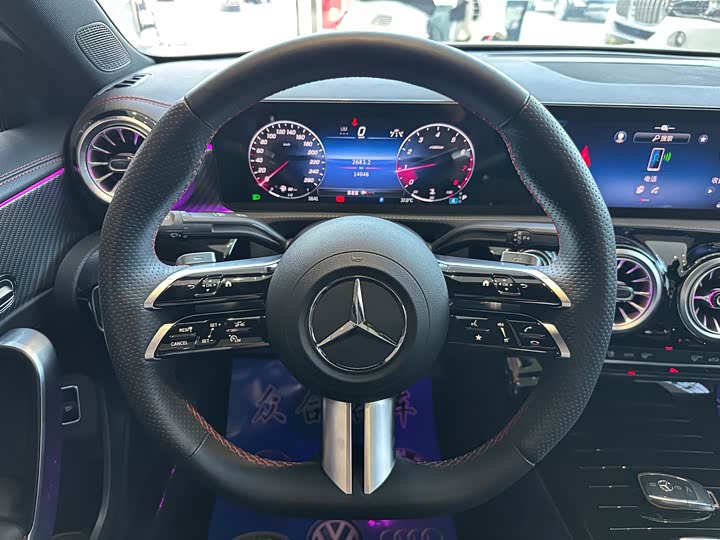 Фото 10 - Mercedes-Benz A-Class