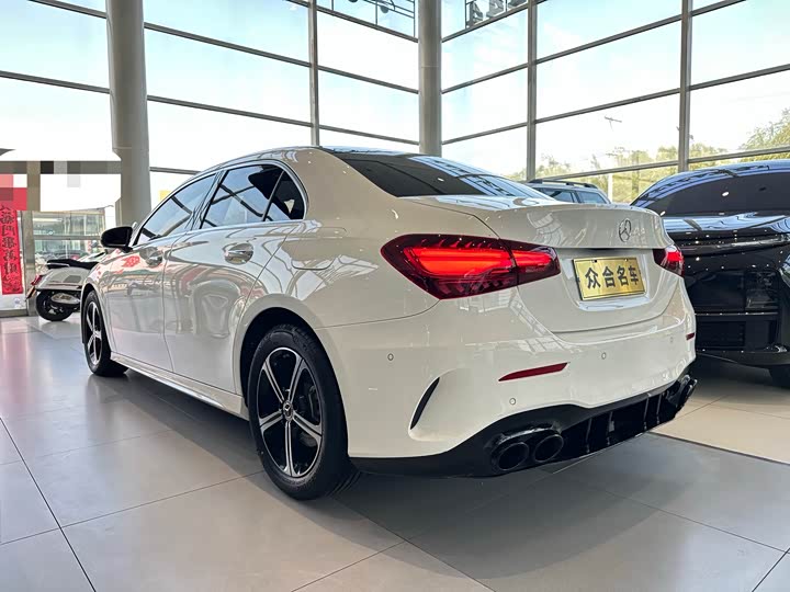 Фото 4 - Mercedes-Benz A-Class