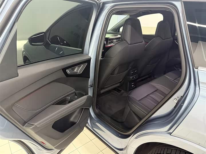 Фото 9 - Audi Q4 e-tron