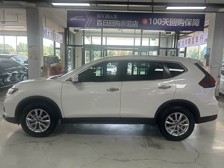 Фото 4 - Nissan X-Trail