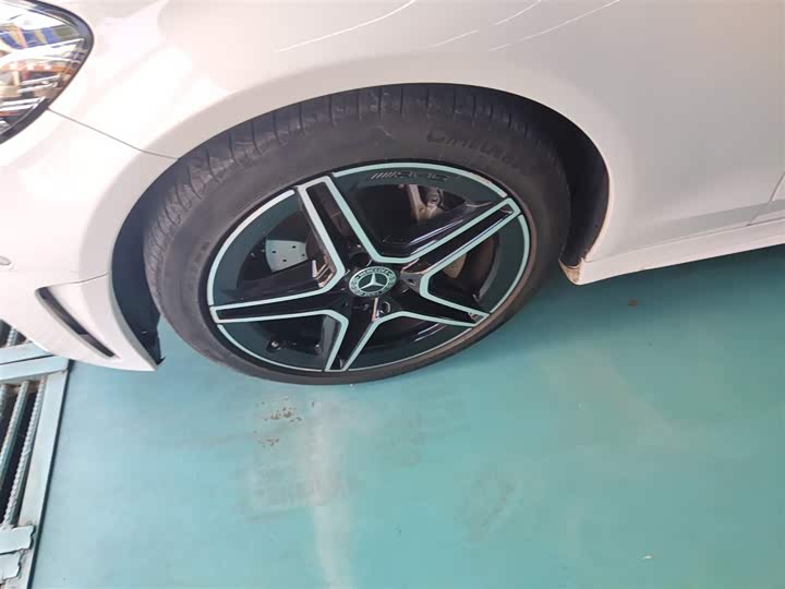 Фото 22 - Mercedes-Benz C-Class