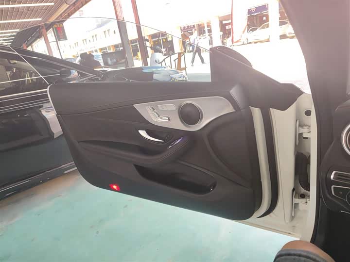 Фото 28 - Mercedes-Benz C-Class